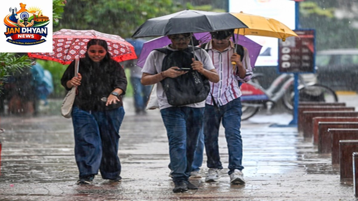 दिल्ली-NCR में आज बारिश के आसार, बादलों के बीच उमस से मिलेगी राहत