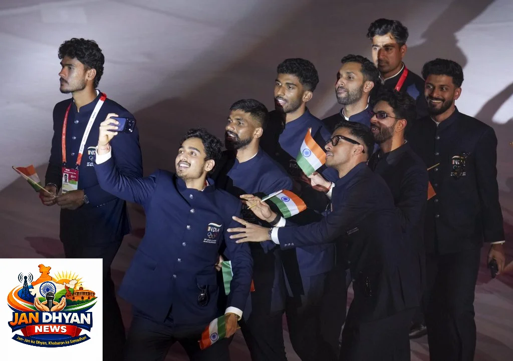 एशियन गेम्स 2026 का आगाज, मनु भाकर-पवन सहरावत ने संभाला तिरंगा