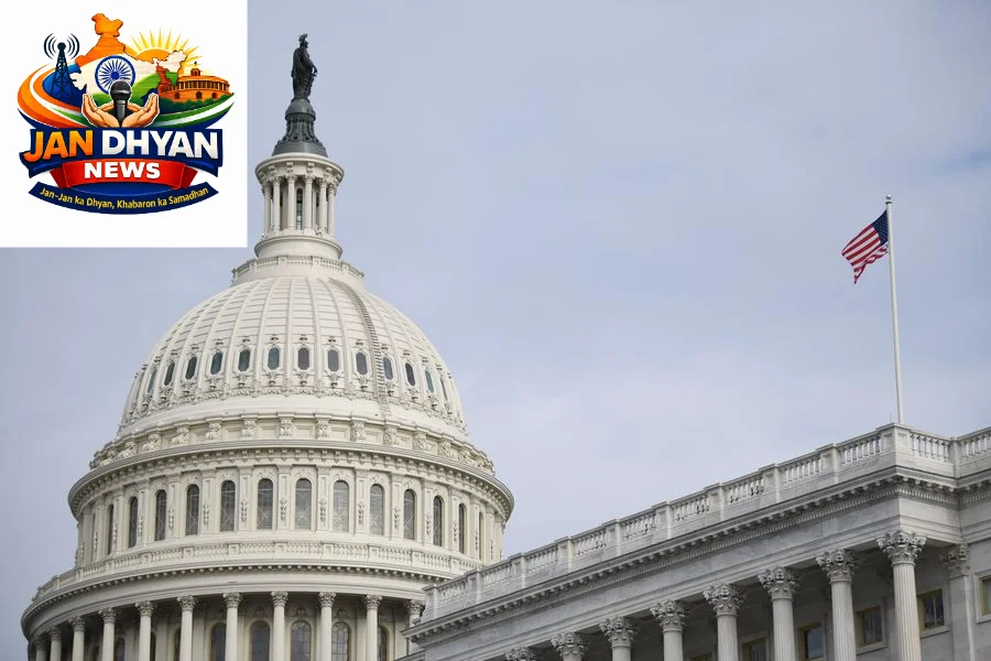 Russia Sanctions Bill: रूस से तेल खरीदने वाले देशों पर 100% टैरिफ का रास्ता साफ, ट्रंप के पास पहुंचा बिल