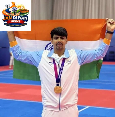 एशियन गेम्स 2026: पवन सहरावत बने भारत के ध्वजवाहक, तजिंदरपाल तूर की जगह संभाली जिम्मेदारी