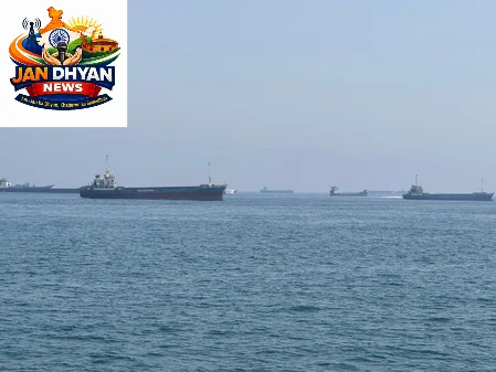Oman Tanker Attack: ओमान में टैंकर पर ड्रोन हमला, 2 भारतीय नाविक लापता