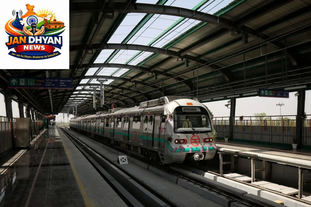 Delhi Metro Update: 57 स्टेशनों के गेट बंद, यात्रियों के लिए अलर्ट