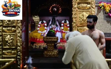 25 साल की जनसेवा पूरी होने पर PM मोदी ने श्री विनायक मंदिर में की पूजा-अर्चना
